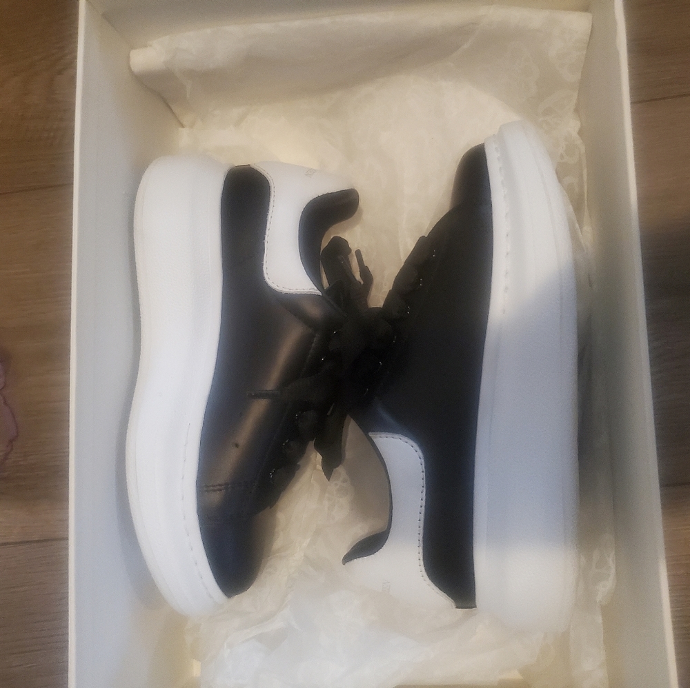 Alexander McQueen Sneakers